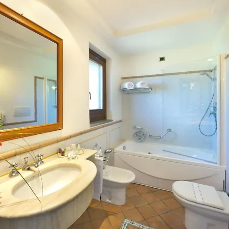 호텔 Relais Il Canalicchio Country & Spa 4*