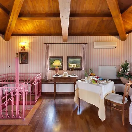 Relais Il Canalicchio Country & Spa 호텔 4*