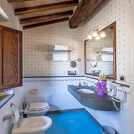 Relais Il Canalicchio Country & Hotell 4*