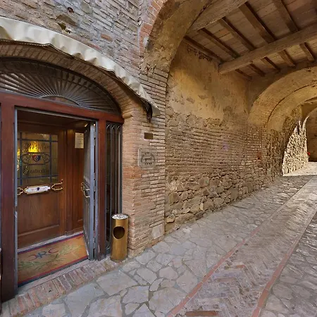 Relais Il Canalicchio Country & Spa 호텔