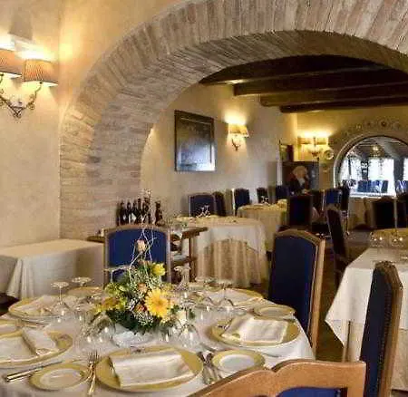 Relais Il Canalicchio Country & Spa 호텔 4*
