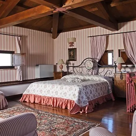 Relais Il Canalicchio Country & Hotell