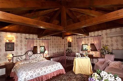 Relais Il Canalicchio Country & 4* Casalalta